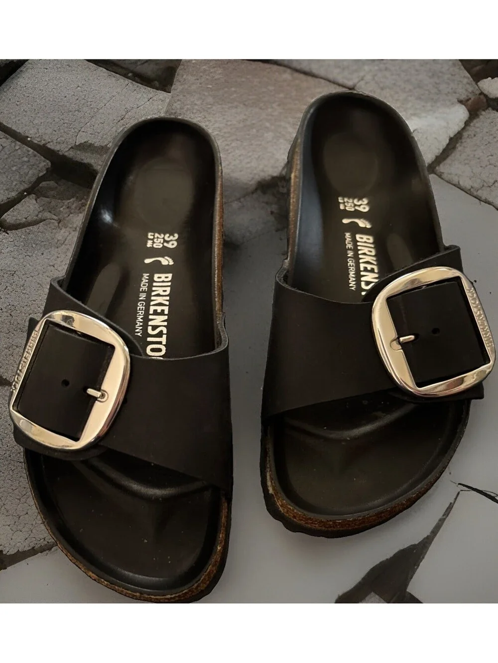 Birkenstock Madrid Big Buckle Black, Oiled Leather Sandals EU39 /US 8+ Narrow - Picture 1 of 6